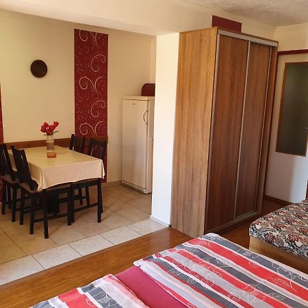 Privat U Jozefa Foeldesa Velky Meder Exterior foto