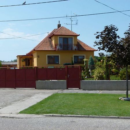 Privat U Jozefa Foeldesa Velky Meder Exterior foto
