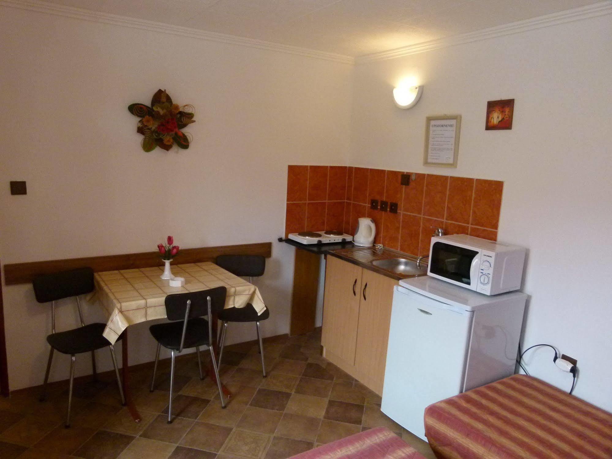Privat U Jozefa Foeldesa Velky Meder Exterior foto