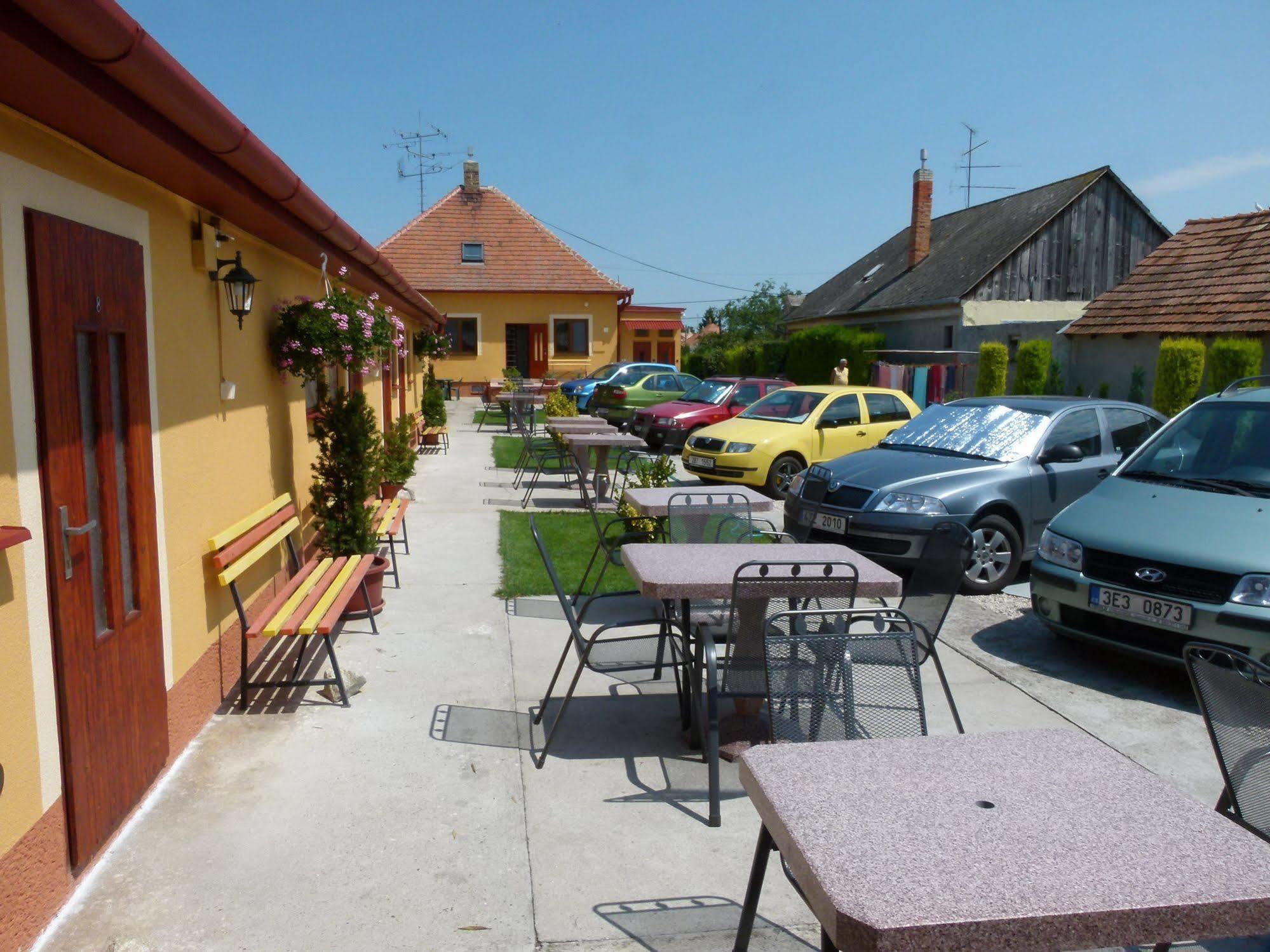 Privat U Jozefa Foeldesa Velky Meder Exterior foto